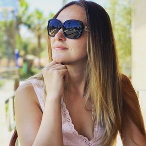 Meet your Posher, Stacey